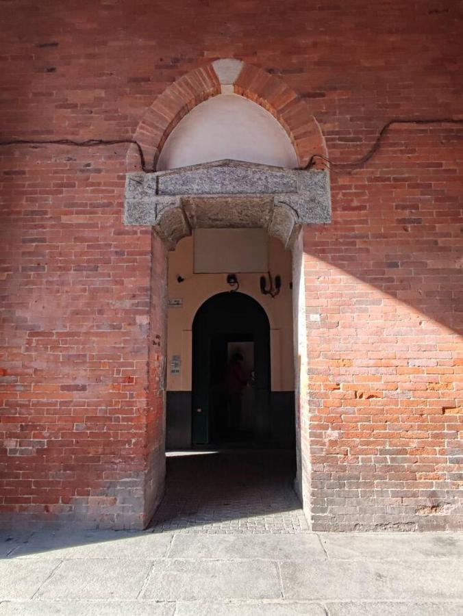 Ticinese 38 - Incantevole Appartamento Nel Centro Mailand Exterior foto